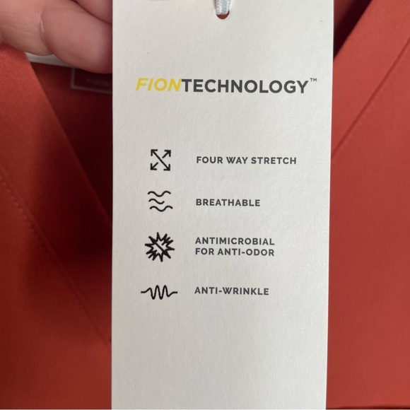 Figs Catarina One-Pocket Scrub Top in Coral/Orange XXS - Picture 10 of 11